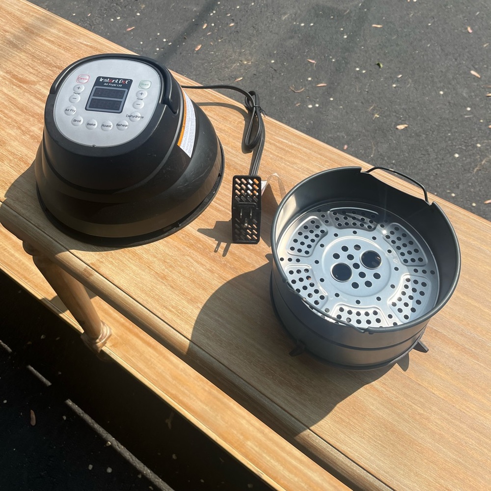 Instant Pot Air Fryer Lid 6 in 1